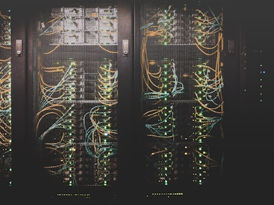 Broadcom MegaRAID 9560-16i RAID Controller